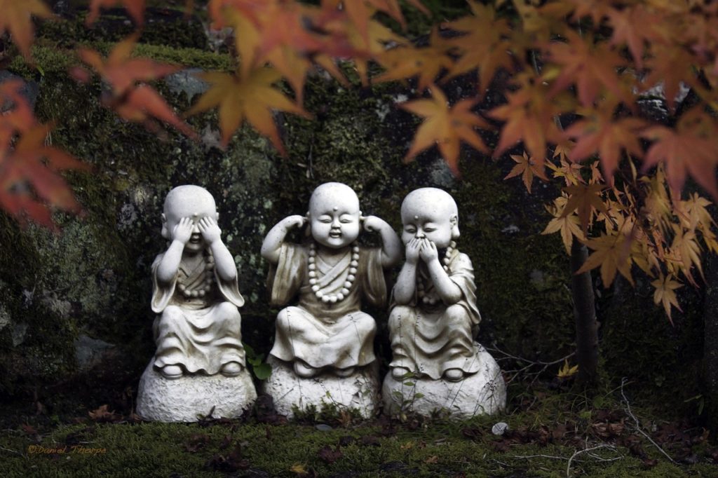 three buddhas seeing, hearing and speaking no evil.